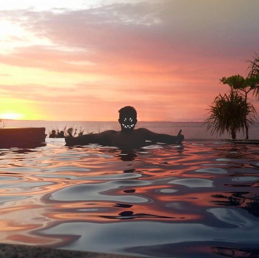 Dodol Lembongan Cliff Sunset Hotel ภายนอก รูปภาพ