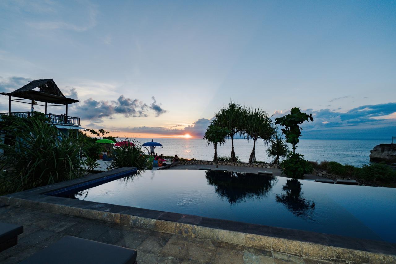 Dodol Lembongan Cliff Sunset Hotel ภายนอก รูปภาพ